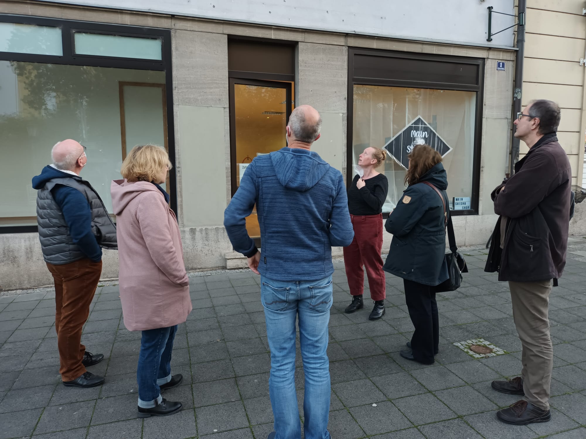 Vor den noch leer stehenden Räumen in der Kaiserstraße